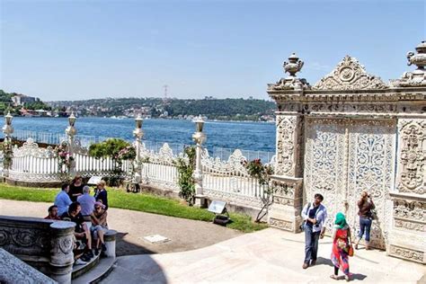 Photos From Istanbul Sightseeing Tour Dolmabahce Palace Bosphorus