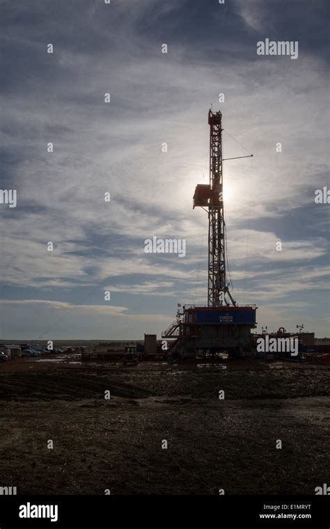 Watford City, North Dakota - Oil production in the Bakken shale ...