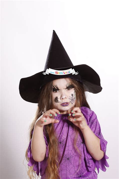 Maquillage Sorciere Halloween Fille Simple Jolies Images