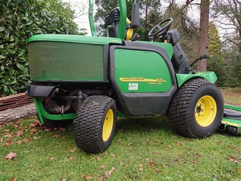 Fiche Technique John Deere 1545 2003 2004