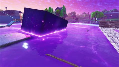 Cube Activates In Loot Lake Footage Fortnite Battle Royale Loot