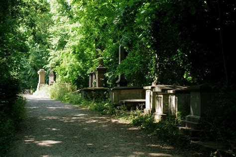 Nunhead Cemetery Peter Trimming Geograph Britain And Ireland