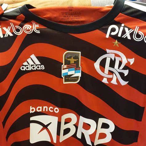 Flamengo lança camisa homenagem à torcida jogadores usarão patchs