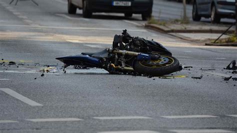 Catania Grave Incidente Stradale Muore Un Motociclista