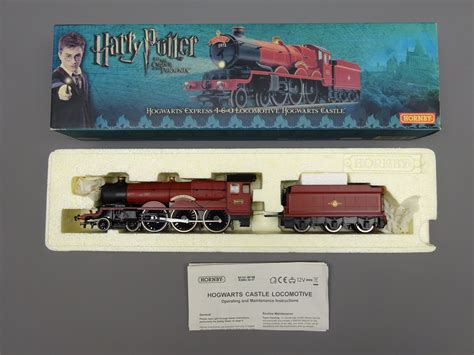 Hornby Oo Gauge Harry Potter Hogwarts Express 4 6 0 Locomotive