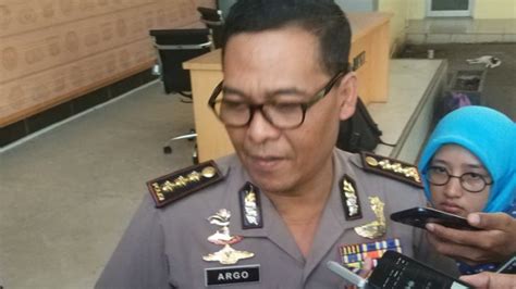 Polisi Tangguhkan Penahanan Tersangka Kasus Penyerangan Di Kantor