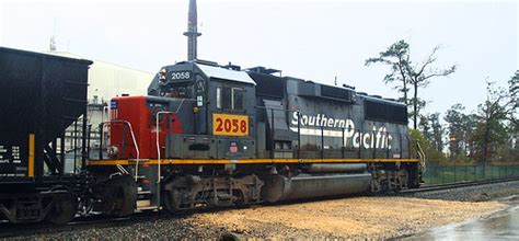 A Patched Sp Gp60 Up 2058 Switching West Of Lake Charles Flickr