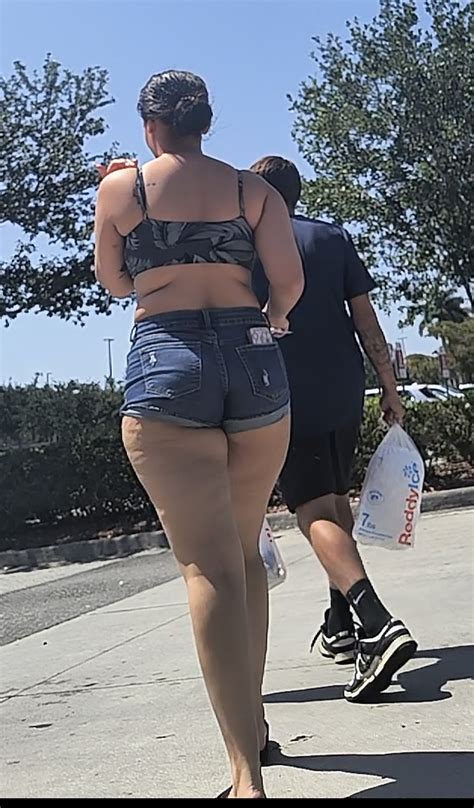 Latinas Chunky Ass Busting Out Jean Shorts Forum