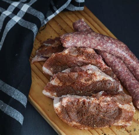 Viande De Braai Y Compris Les C Telettes D Agneau Et Les Vermifuges