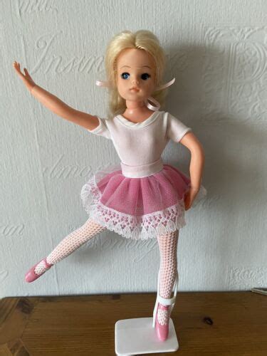 Pedigree Sindy Active Ballerina Doll Ebay