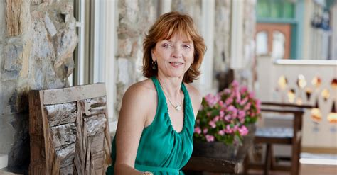 The Critics Scoffed. Nora Roberts Just Kept Writing. - The New York Times