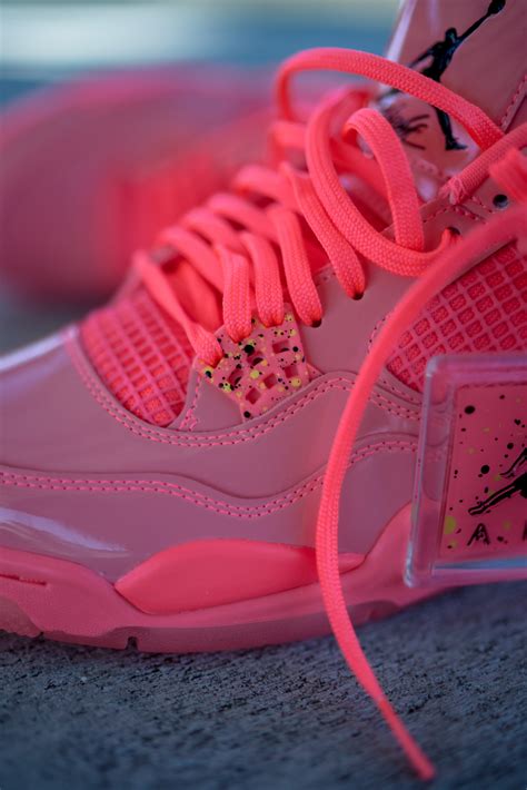 Women's Air Jordan Retro 4 'Hot Punch' | The Fresh Press by Finish Line