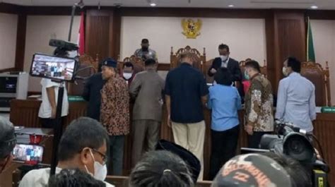 Sidang Gugatan Dugaan Ijazah Palsu Berlanjut Jokowi Dituntut Hadir