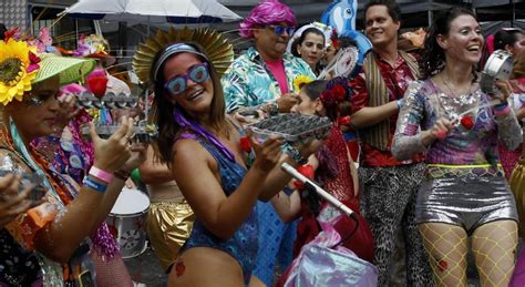 Sábado De Carnaval Rj Confira Blocos Agenda E Programação Blocos De Carnaval Rj 2021 Rio