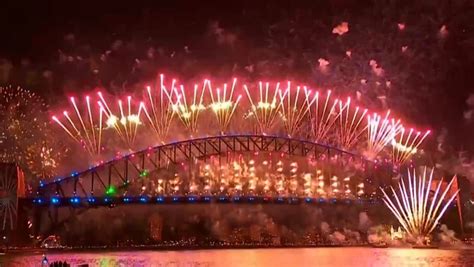 New Years Sydney Welcomes In With Epic Fireworks Display Over