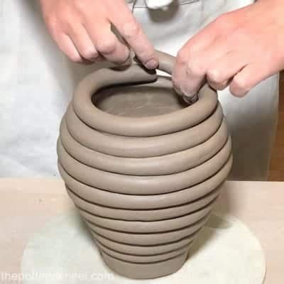 Hand Building Pottery 4 Easy Techniques