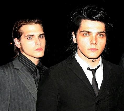 Mikey And Gerard ♥ My Chemical Romance Gerard Way Mikey Way