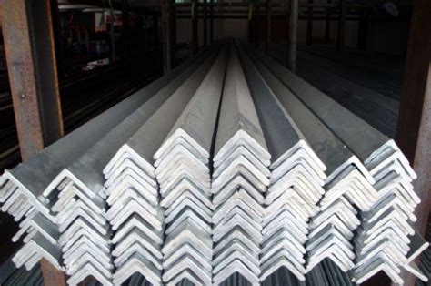 China Q A Grade Mm Mm Hot Rolled Equal Iron Angle Bar Factory And Manufacturers Geili