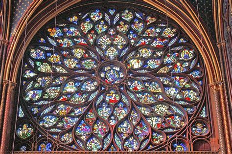 Sainte Chapelle in Paris - Awe-Inspiring Architecture