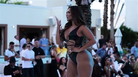 Hot Big Ass Models 03