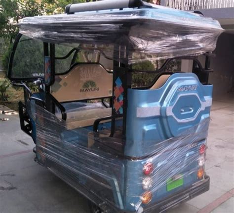 Blue Mayuri Pro E Rickshaw Vehicle Capacity Seater At Rs