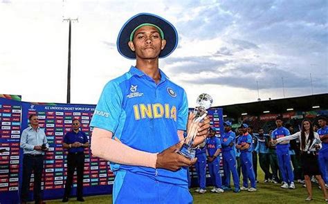 India U Star Yashasvi Jaiswals Man Of The Tournament Trophy Breaks