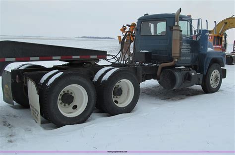 1980 Mack R686st Semi Truck In Austin Mn Item F5917 Sold Purple Wave