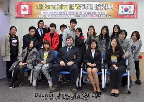 college  seneca college  courses