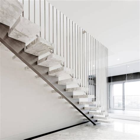 Hot Mono Beam Straight Staircase With Frameless Glass Railing