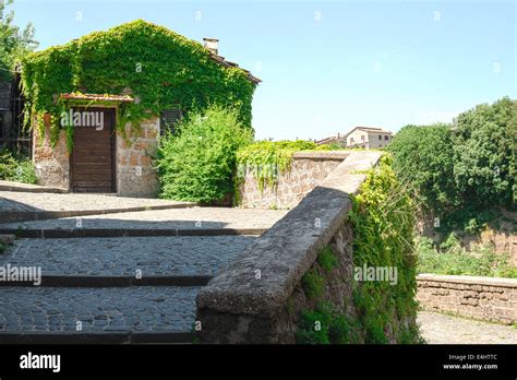 Traditional Italian House Hi Res Stock Photography And Images Alamy