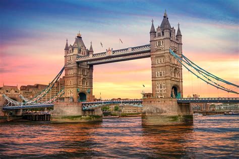 Iconic London Bridges Signature Townhouse Hyde Park