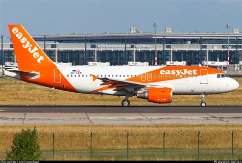 OE LKM EasyJet Europe Airbus A319 111 Photo By Severin Hackenberger