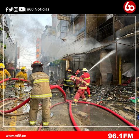 Trujillo Incendio En C C Albarrac N Tacorita Consume Cinco Edificios