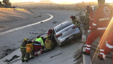 Muere Policía Municipal en accidente automovilístico en la Vía Rápida