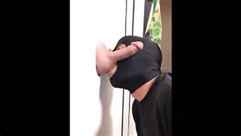 Vídeos gay de Máscara de mamada gratis xHamster