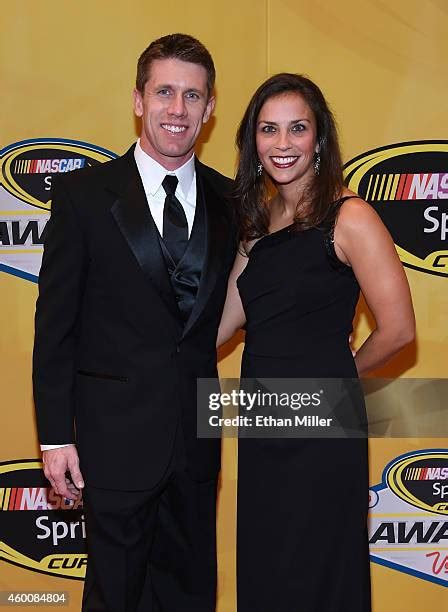 Carl Edwards Wife Photos and Premium High Res Pictures - Getty Images