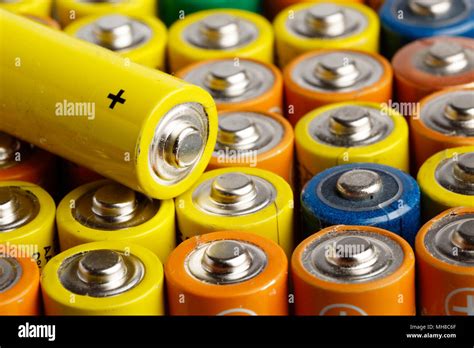 1.5 volt battery hi-res stock photography and images - Alamy