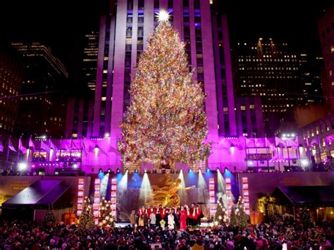 Encienden El Rbol De Navidad Del Rockefeller Center