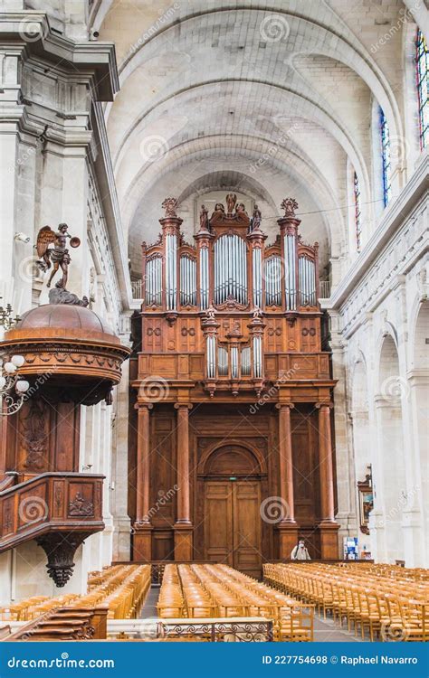 Organ of the Saint-Louis Cathedral of La Rochelle Editorial Stock Photo ...