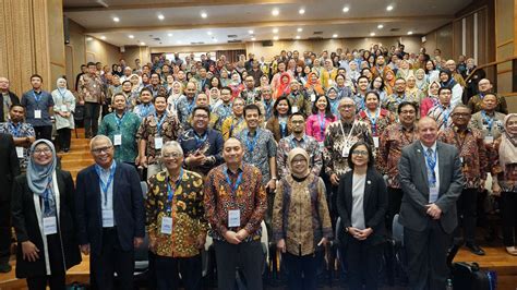 Tingkatkan Kualitas Pendidikan SBM ITB Jadi Tuan Rumah Seminar Sekolah