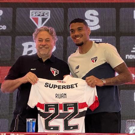 Novo reforço do São Paulo Ruan se coloca à disposição como lateral