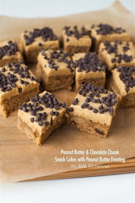 Betty Crocker Reeses Peanut Butter Chocolate Chunk Snack Cakes With