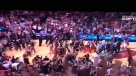 Best Fan Reaction Damian Lillard Buzzer Beater Portland Vs Houston