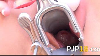 Brunette Pornstar Using Huge Gyno Toys XVIDEOS
