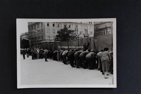 Foto Wien Schaulustige Um Anonym Wien Wiener Werkst Tte Postkarten