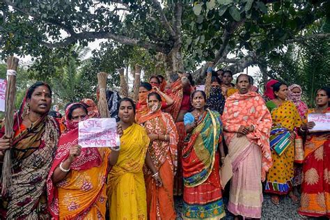 Sandeshkhali Sandeshkhali Violence Ncw Chief Meets President