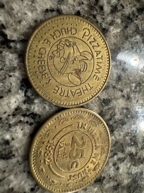 VINTAGE CHUCK E Cheese Pizza Time Theatre 1981 1982 Arcade Game Token