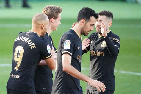 Barcelona Tiene Tremenda Deuda Por Traspasos De Jugadores La Fm