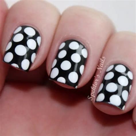 30 Amazing Dots Nail Art Ideas