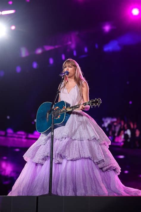 Taylor Swift Announces Eras Tour Concert Film At Amc Theaters Metro News